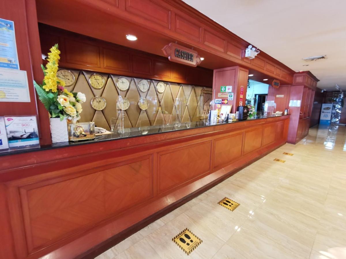 Khon Kaen Hotel Екстериор снимка